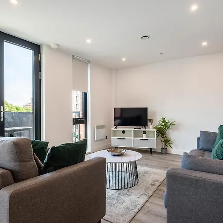 Stayzeni, Ouse Court Elegant 2 Bed Flat * York