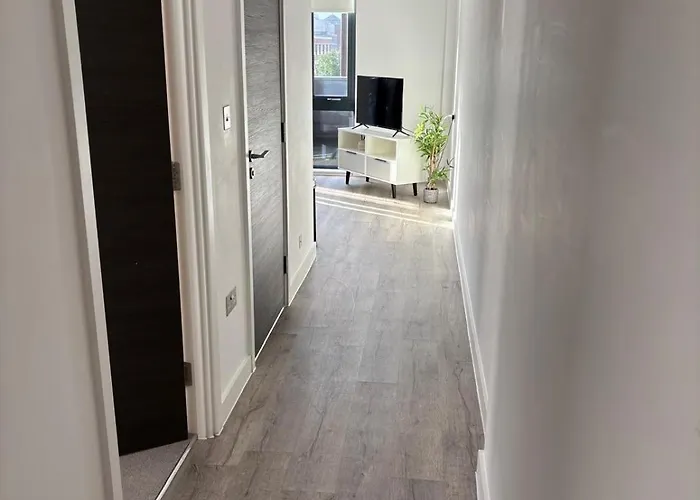 Superior With Balcony & Gym Apartment *