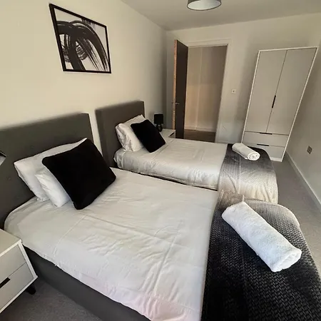 Apartment Superior With Balcony & Gym