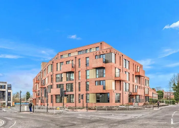 Superior With Balcony & Gym Appartement York