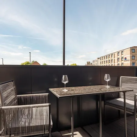 Apartament Superior With Balcony & Gym