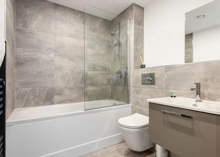 Apartament Superior With Balcony & Gym York