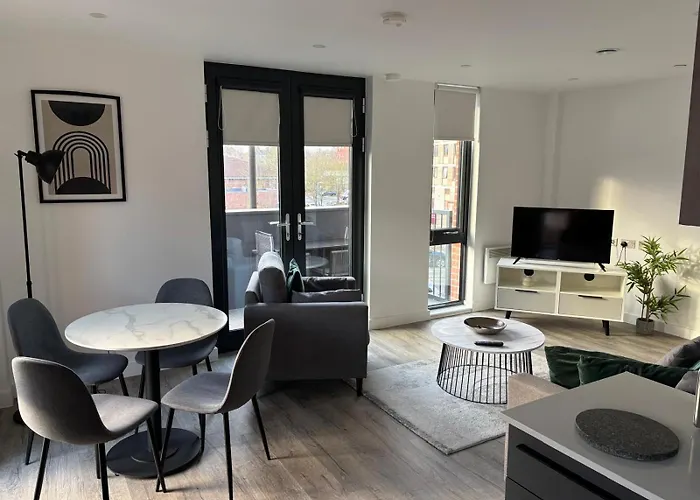 Superior With Balcony & Gym Apartament